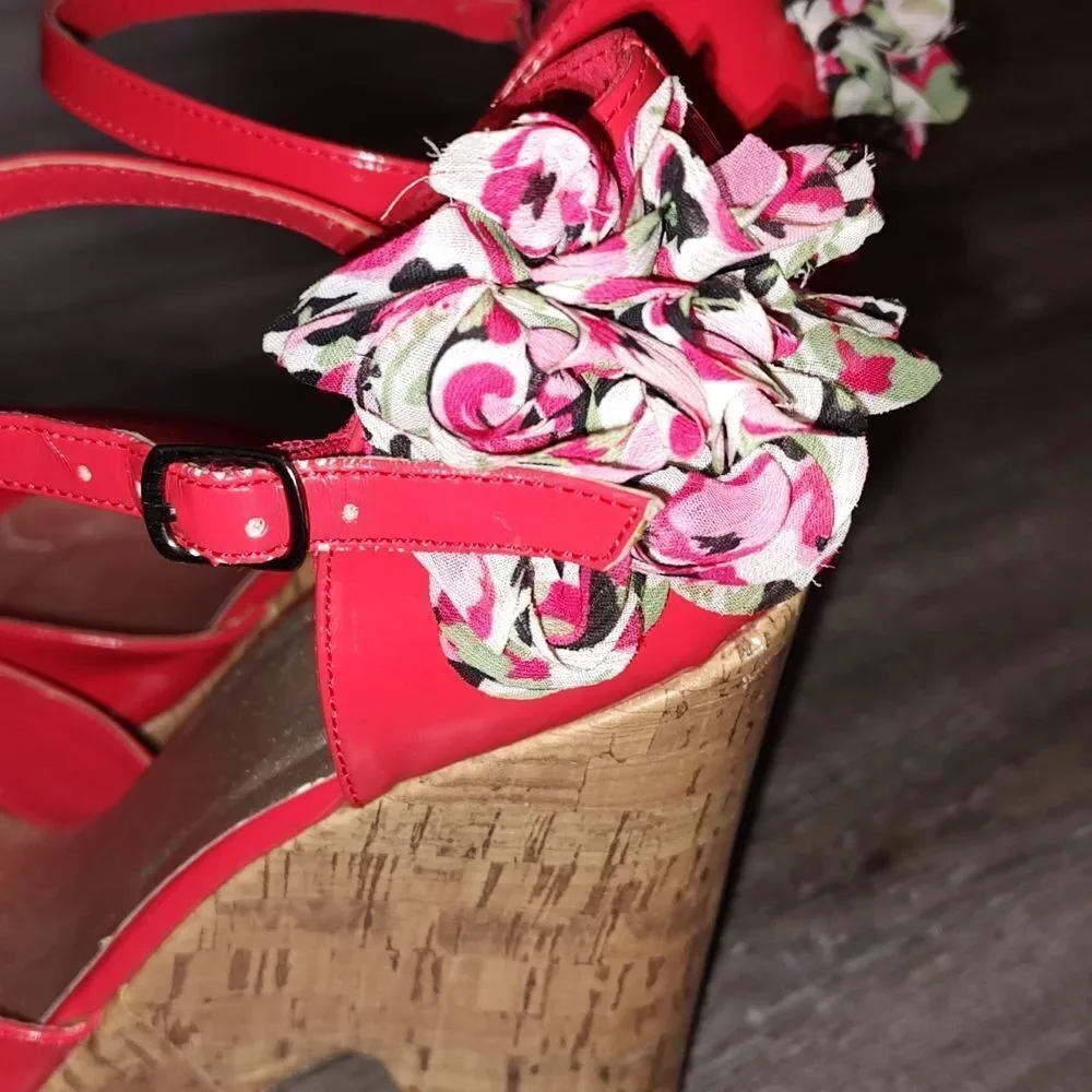 Patent platform kork heels shoes  Sz 11 EUC